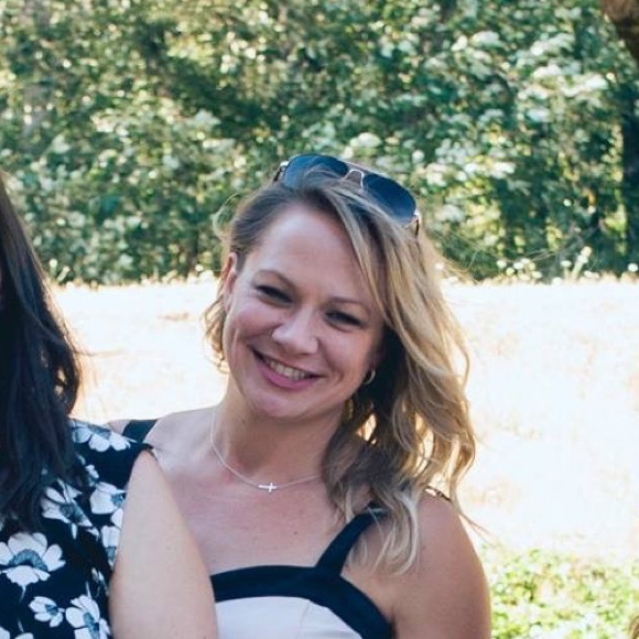 Meet your Posher, Sharon - Picture 1 of 1